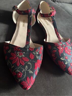 Modcloth Black T-Strap Flats with Red Floral Embroidery